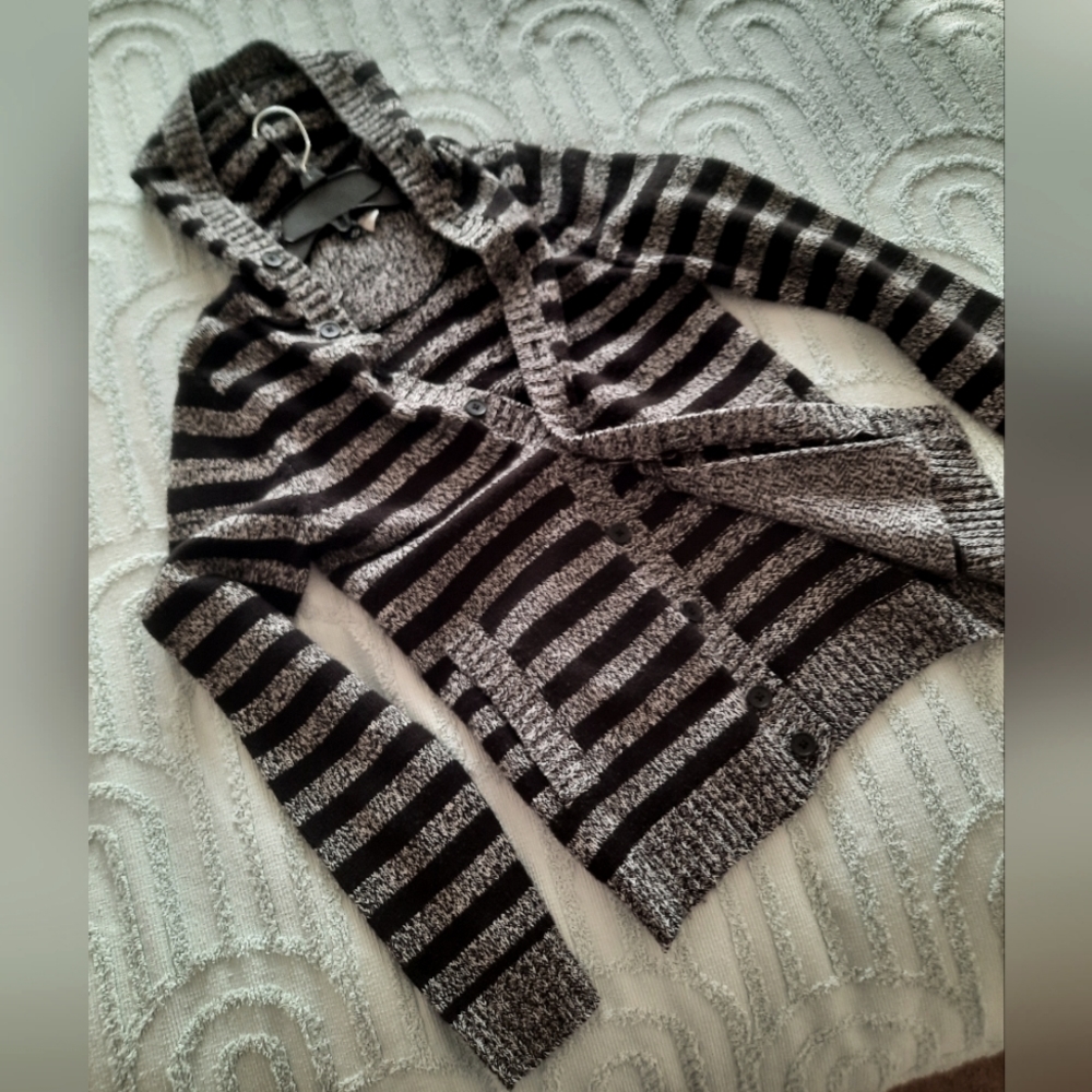 H&M Knitted Hoodie sweater